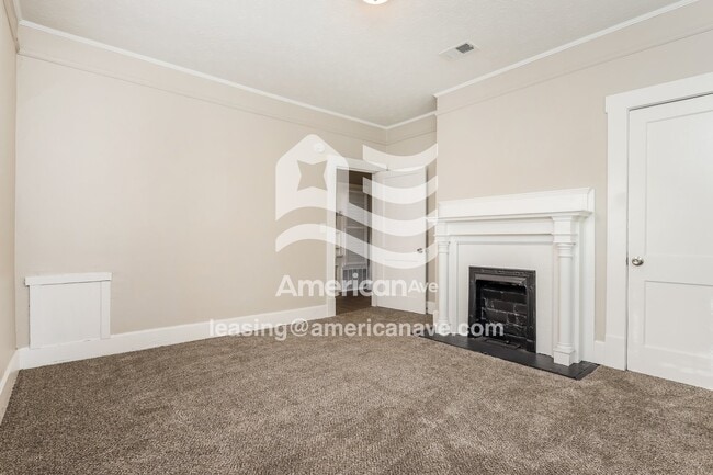 Building Photo - 1404 21st St