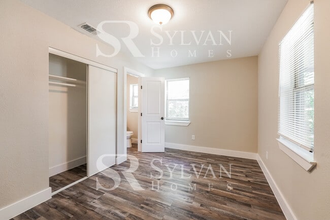 Building Photo - Coming HOME never felt so good!