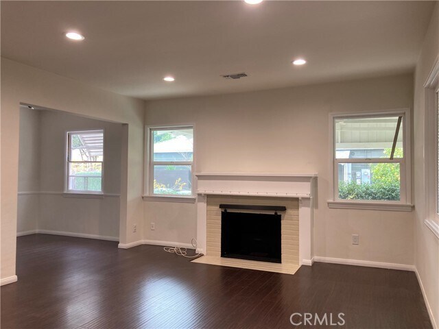 Building Photo - 13958 Sylvan St