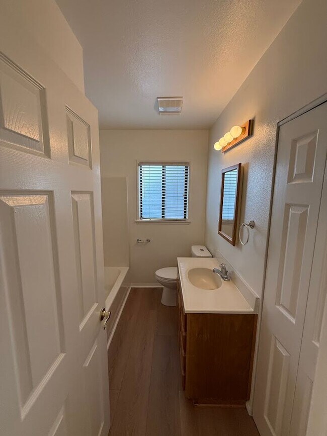 Building Photo - Beautiful 3 Bedroom, 2 Bathroom Granada Hills Home with Detached Garage!