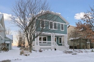 Building Photo - 14246 Garden Way N