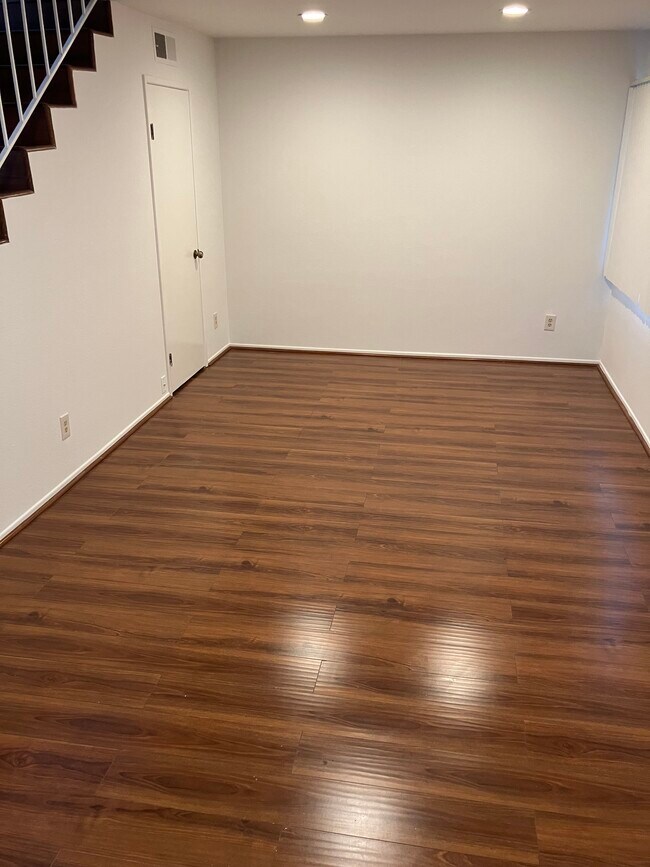 Living Room - 1236 E Broadway