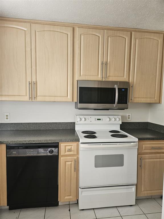 Building Photo - 2700 Bayshore Blvd