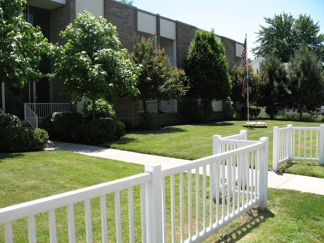 Building Photo - Jackman Regency
