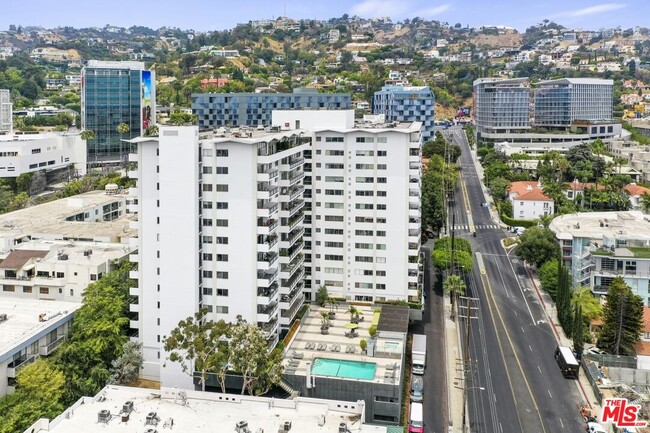 Building Photo - 1155 N La Cienega Blvd