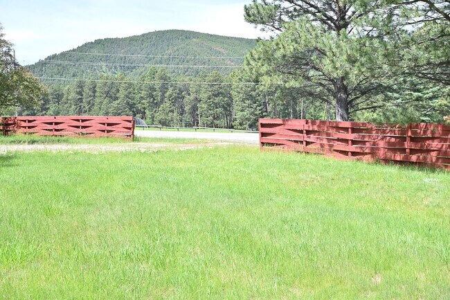 Building Photo - 272 Fish Hatchery Rd