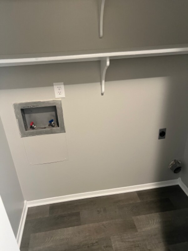 Building Photo - 615 S Mt Carmel St