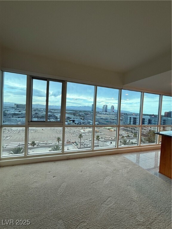 Building Photo - 4575 Dean Martin Dr