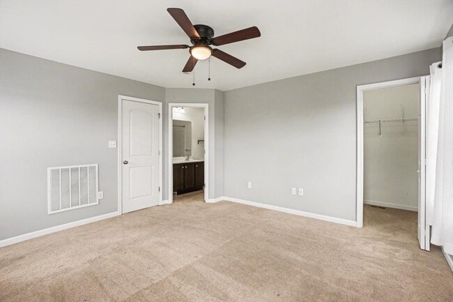 Building Photo - 700 Admiral's Quay Dr