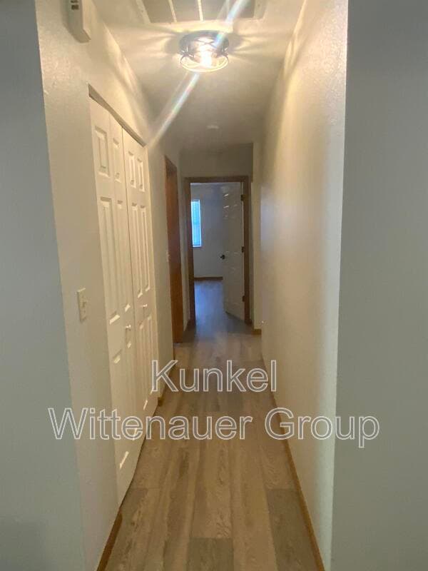 Building Photo - 111 Twin Oaks Dr