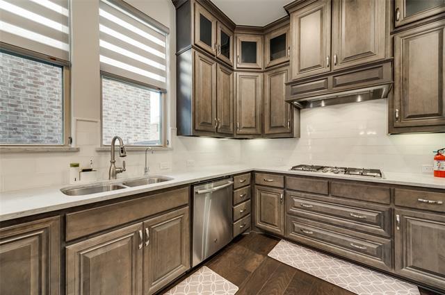 Building Photo - 2480 Cathedral Dr