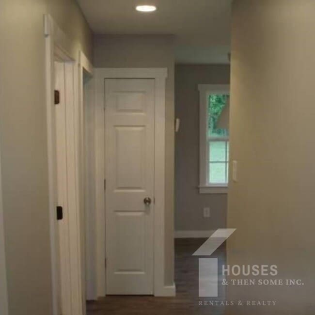 Building Photo - 257 Dogwood Club Rd