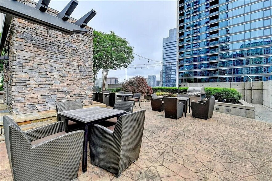 Building Photo - 855 Peachtree St NE