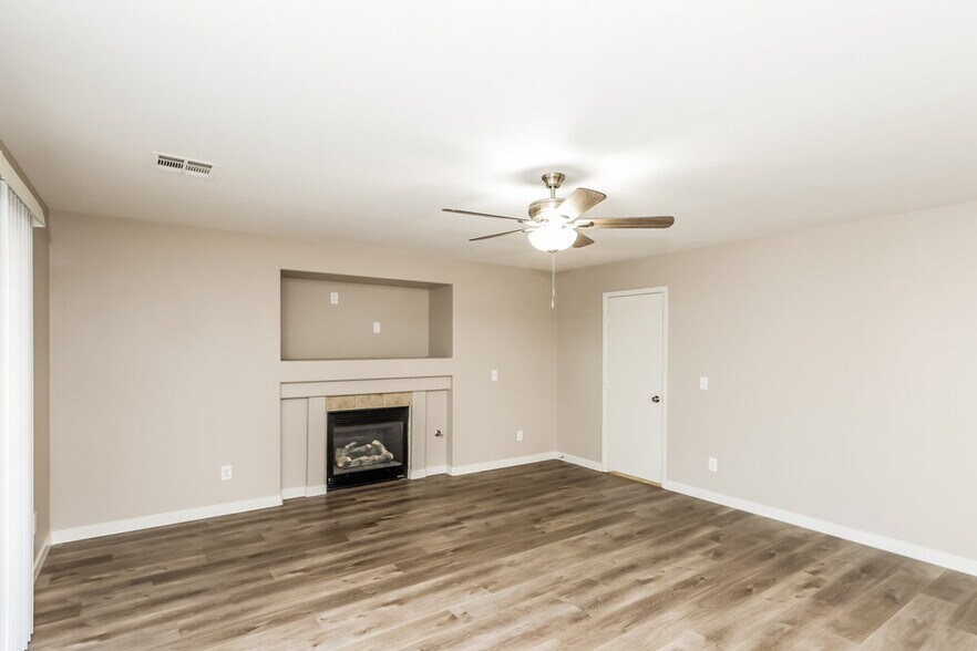 Building Photo - 951 Ostrich Fern Ct