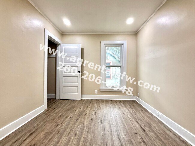 Building Photo - 1829 Broadway