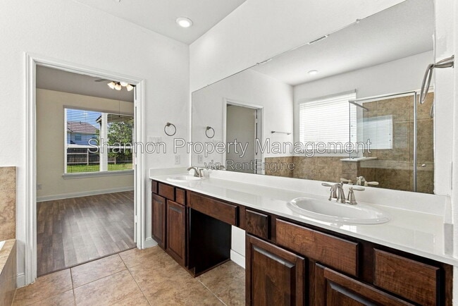 Building Photo - 24250 Prairie Glen Ln