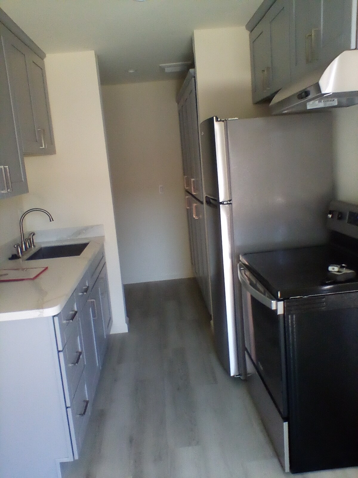 Building Photo - 400 Corcoran Ave