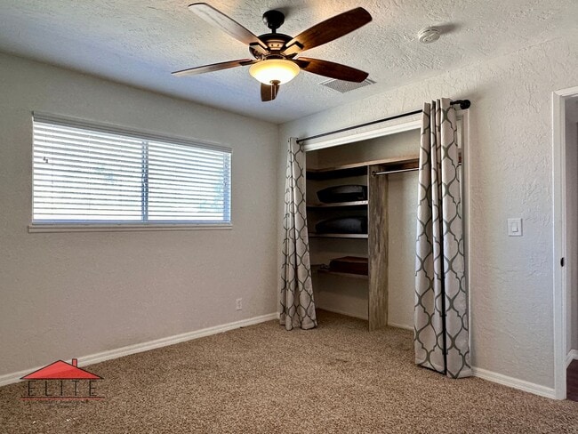 Building Photo - AVAILABLE NOW