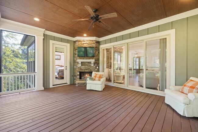 Building Photo - 1020 Bridle Bit Ln