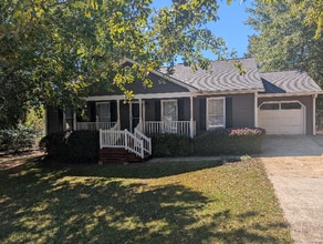 Building Photo - 140 Ridgeview Dr