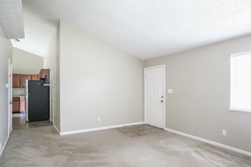 Building Photo - 3903 Bonn Dr