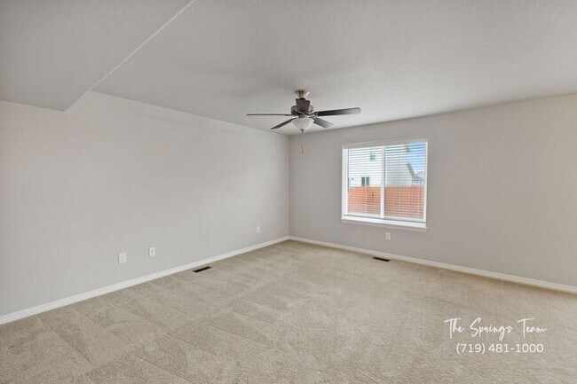Building Photo - 10898 Rowley Dr
