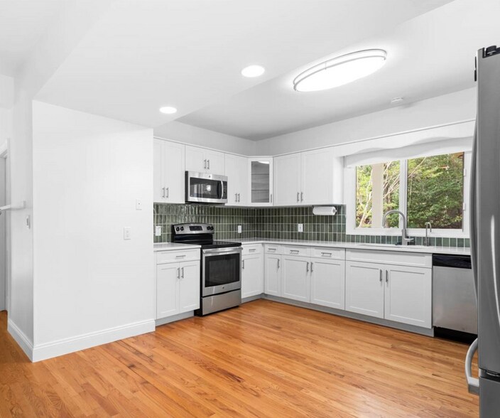 Building Photo - 3945 Loquat Ave