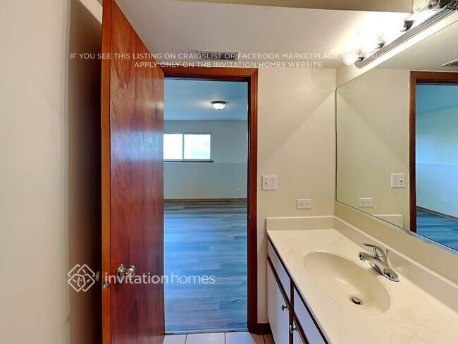 Building Photo - 26229 S Peach Tree Ln