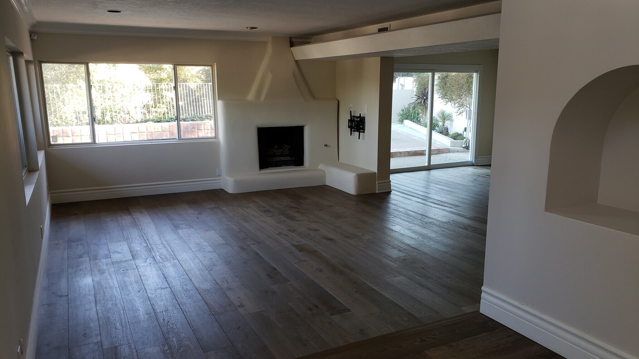 Building Photo - 18610 Paseo Nuevo Dr