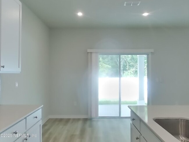 Building Photo - 14934 Macadamia Ln