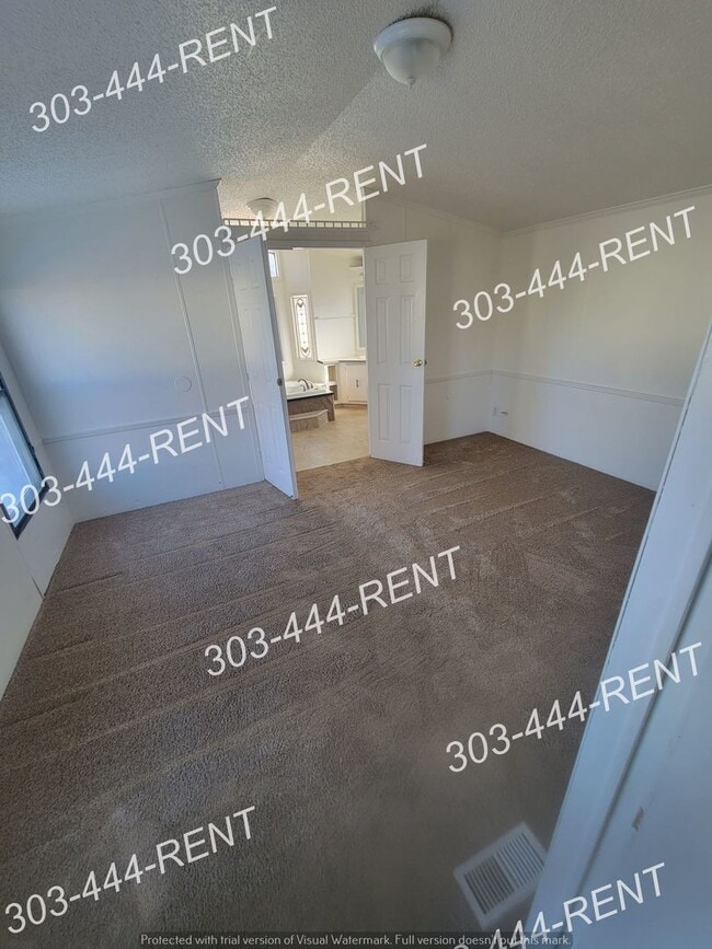 Building Photo - 3 Bedroom 2 Bath Mobile Home!