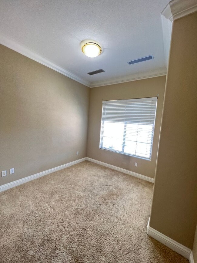 Building Photo - Lake Las Vegas Beauty!!! $2400 Great Views...