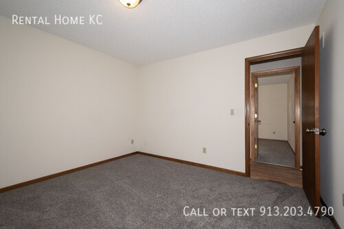 Building Photo - 4813 Woodward-