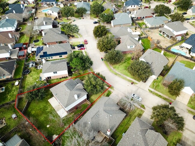 Building Photo - 24423 Pepperrell Pl St