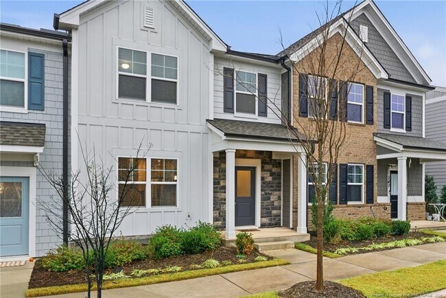 Primary Photo - 245 Ribbon Rail St