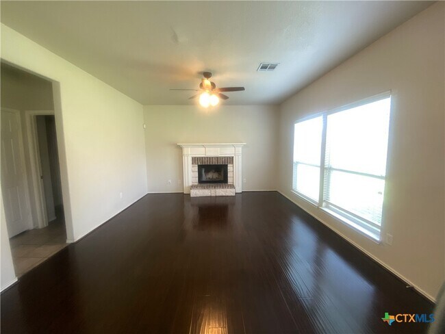 Building Photo - 5311 White Rock Dr
