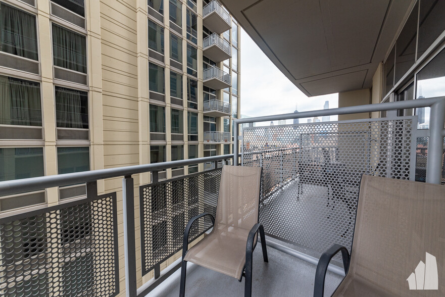 Building Photo - 700 N Larrabee St