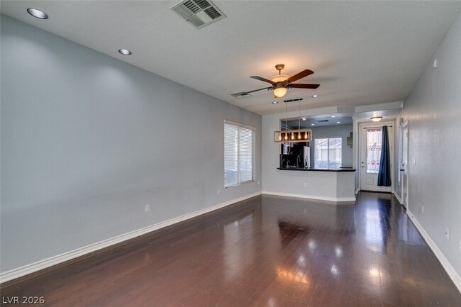 Building Photo - 8233 Shaded Arbors St