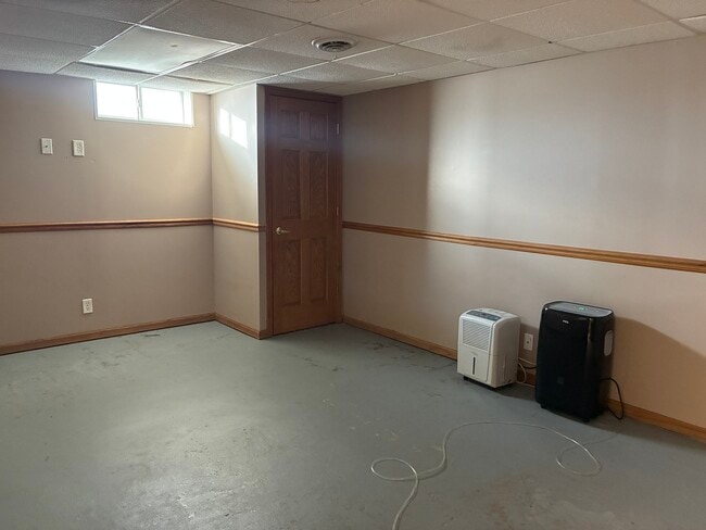 Building Photo - 360 Garden Ct