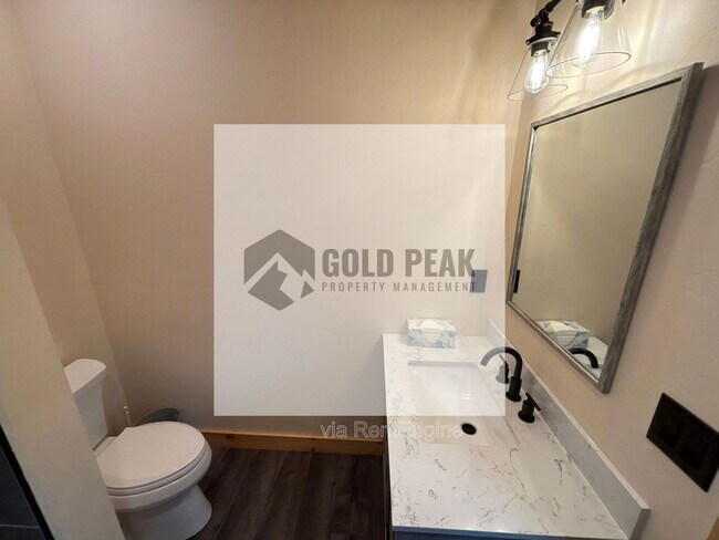 Building Photo - 33181 Wenatchi Trail