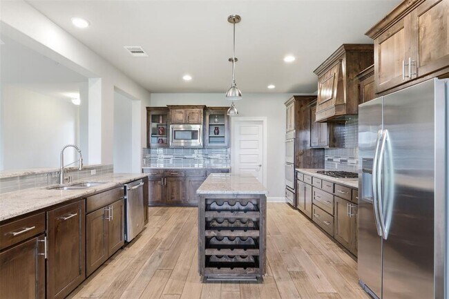 Building Photo - 2440 Greatwood Trl