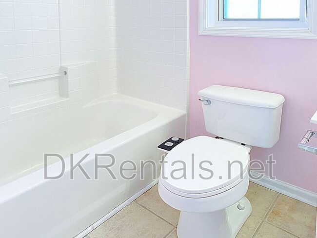 Building Photo - 3152 Blue Heron Pass