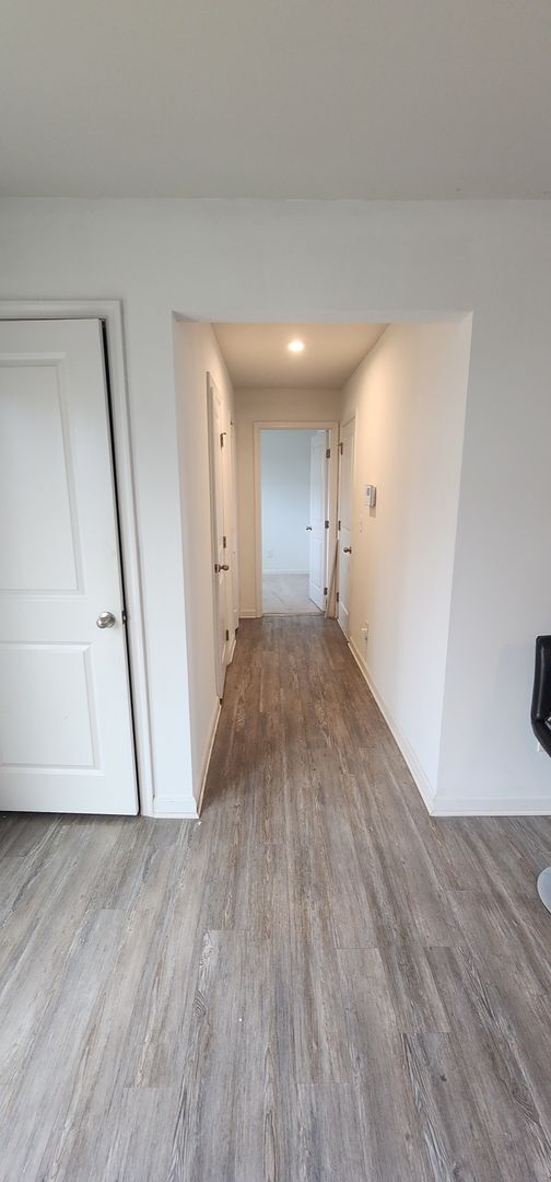 Building Photo - 612 Scribes Ln