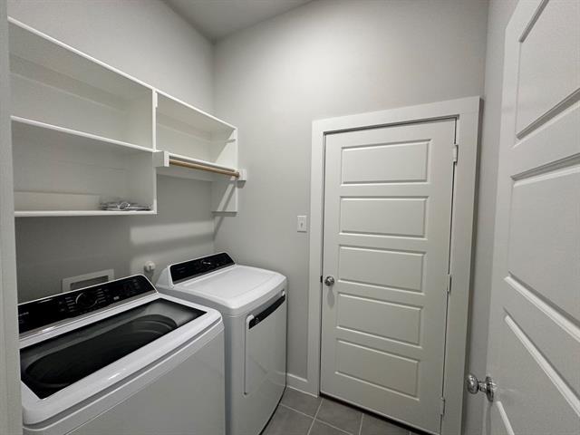 Building Photo - 3912 Sandstone Dr