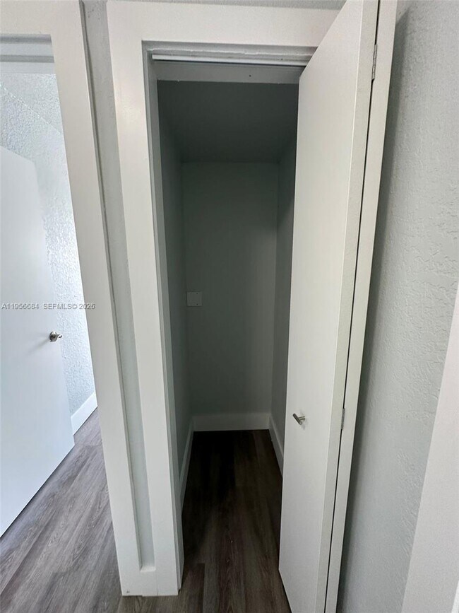 Building Photo - 6601 Winfield Blvd