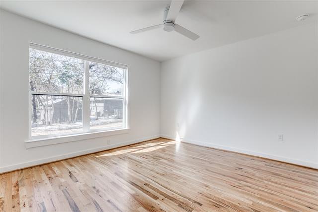 Building Photo - 1820 Mariposa Dr