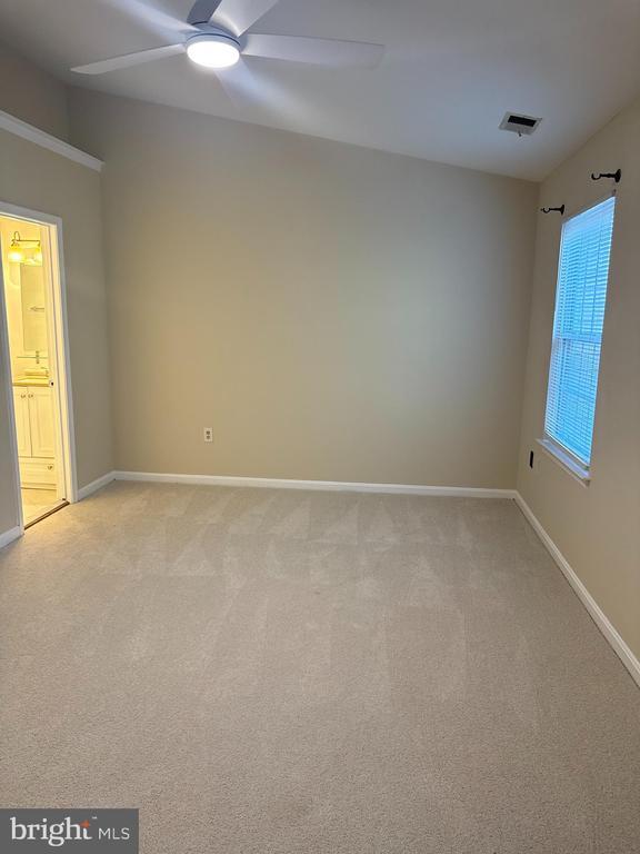 Building Photo - 18 Hunters Gate Ct