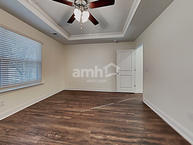 Building Photo - 1809 Produce Ln