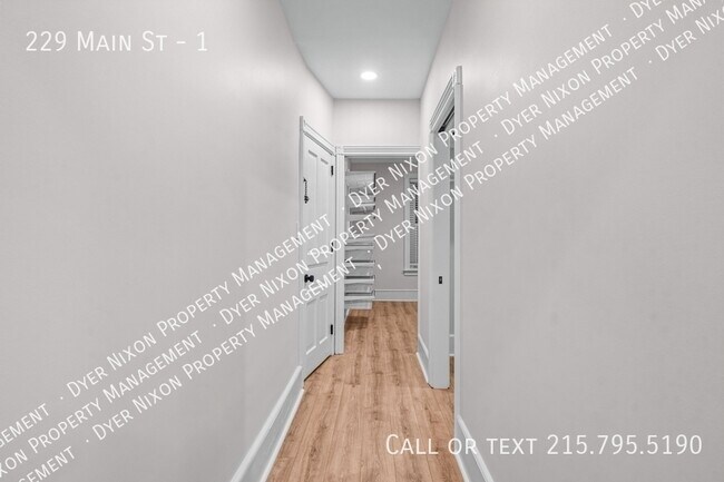 Building Photo - 229 S Main St