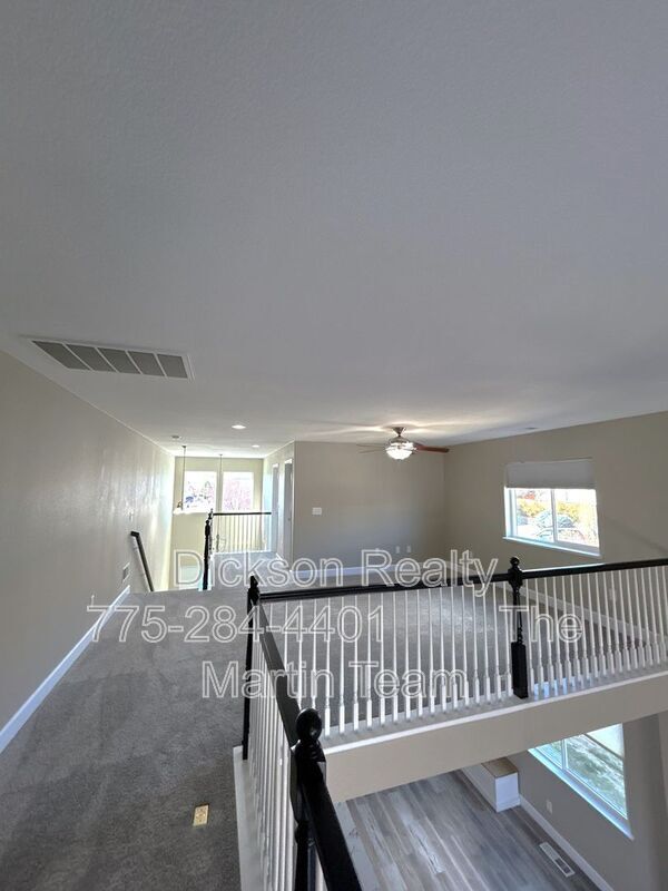Building Photo - 600 Panama Dr